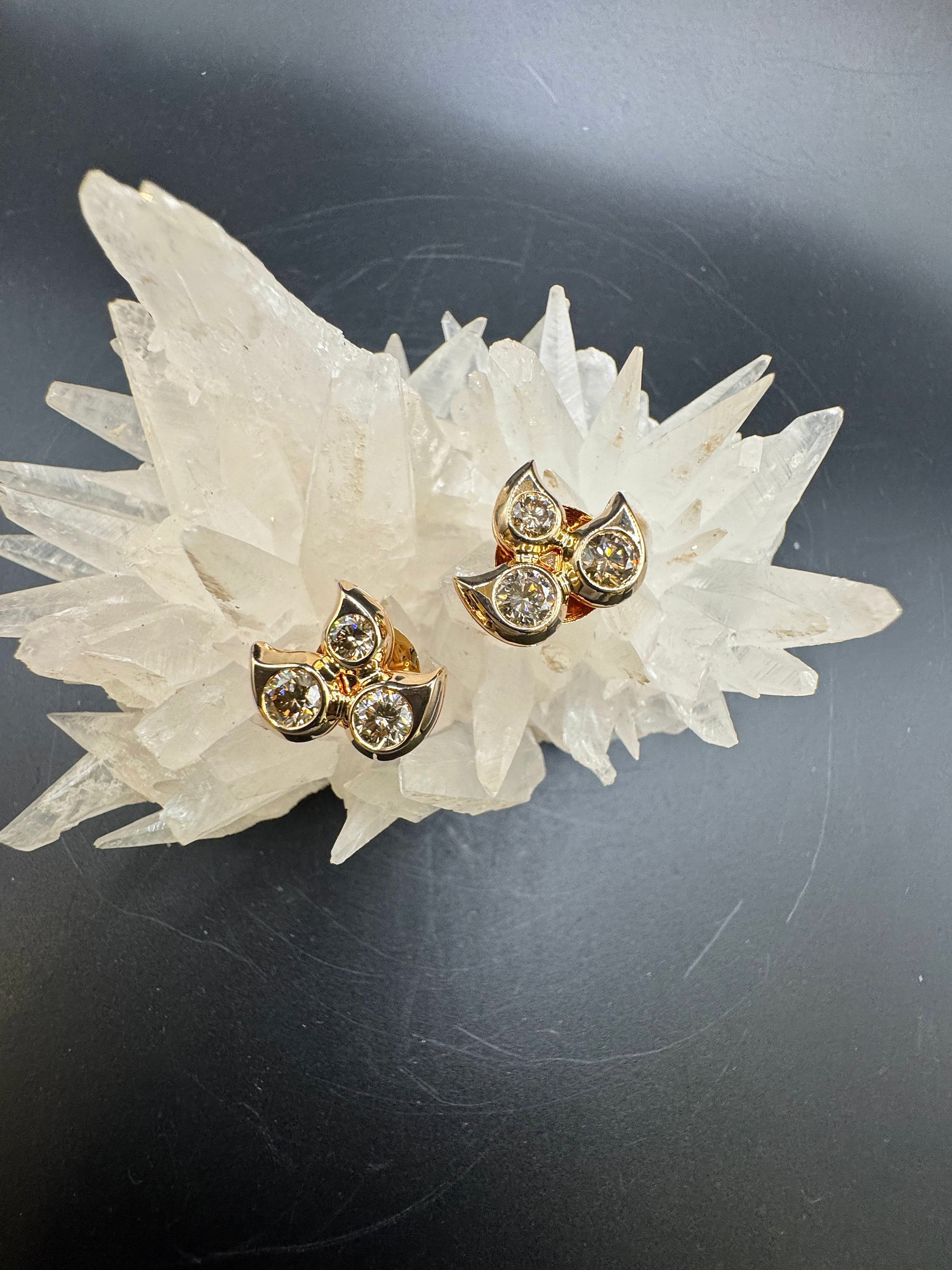 Edle Tamara Comolli Snowflake Ohrstecker in 18 Karat Roségold mit farbigen Brillanten