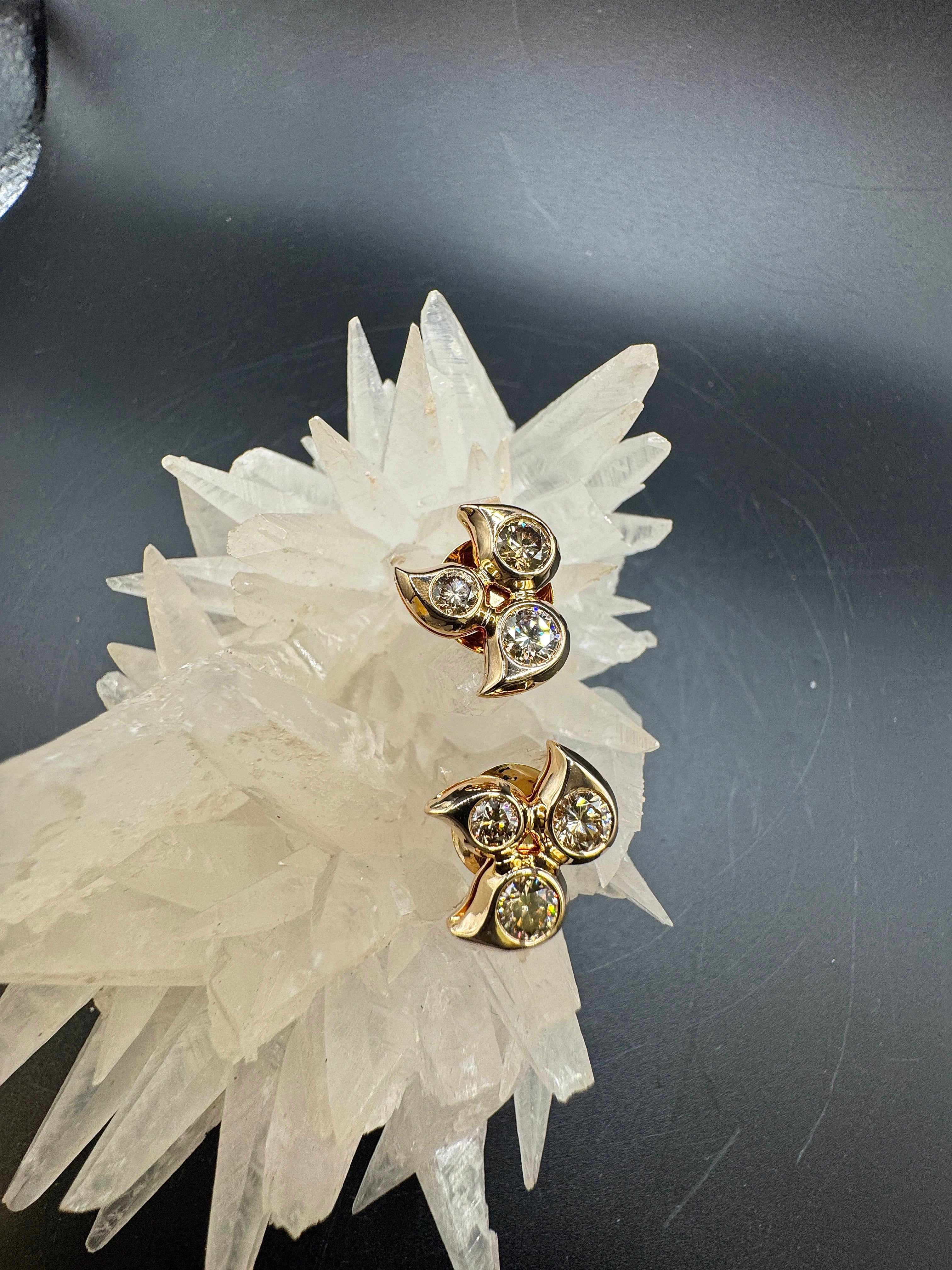 Edle Tamara Comolli Snowflake Ohrstecker in 18 Karat Roségold mit farbigen Brillanten