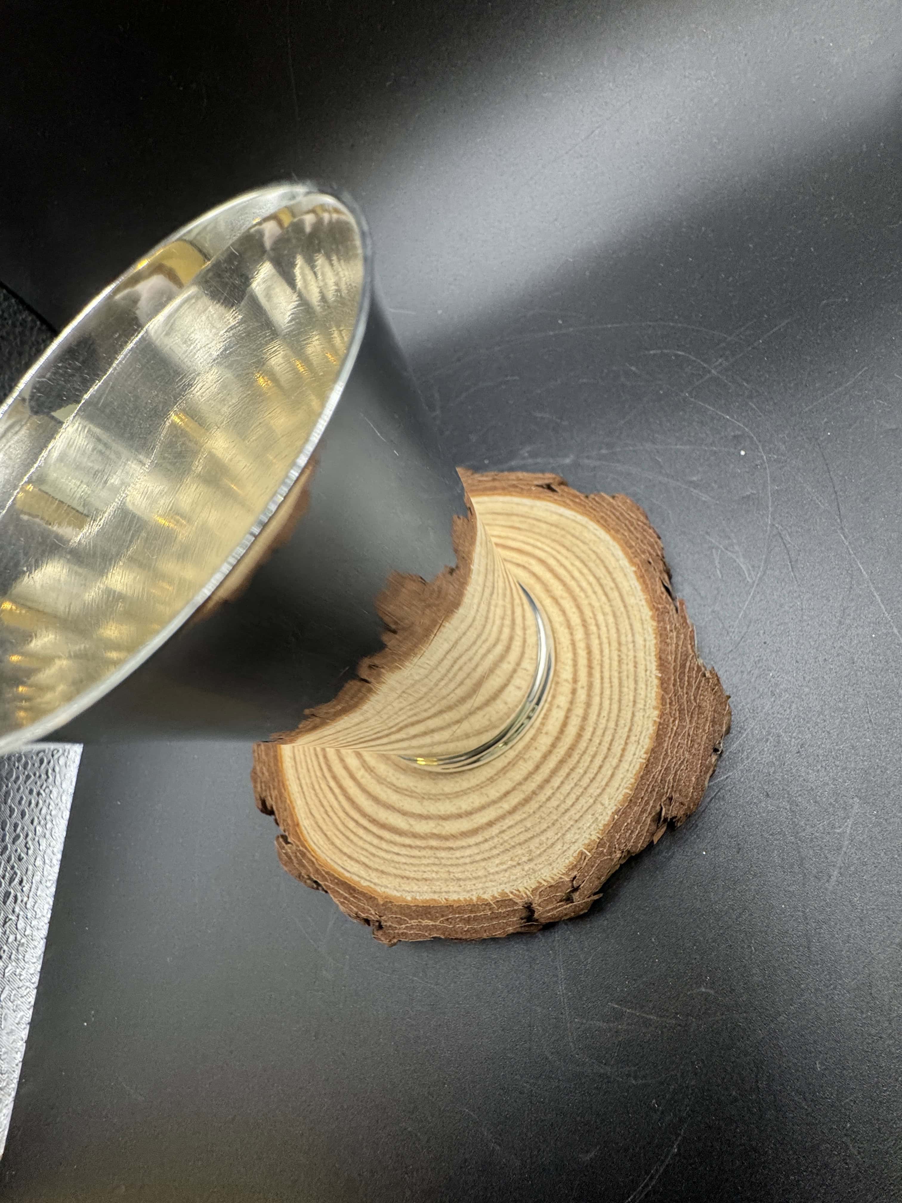 Eleganter und zeitloser Silberbecher aus 835er Silber
