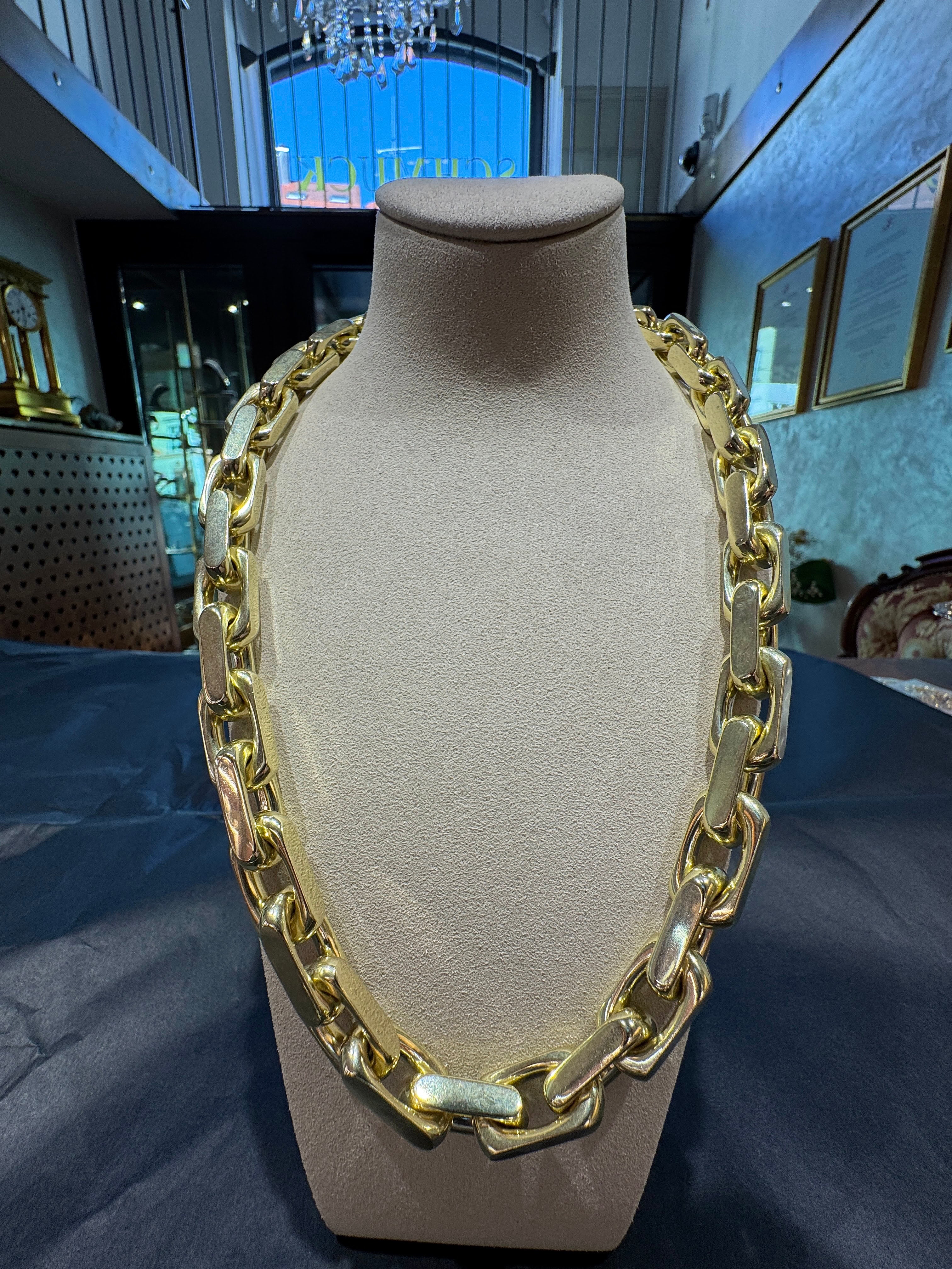 Diamantierte Ankerkette mit Armband in 14 Karat Gelbgold - über 500 Gramm Gold (PREIS AUF ANFRAGE)