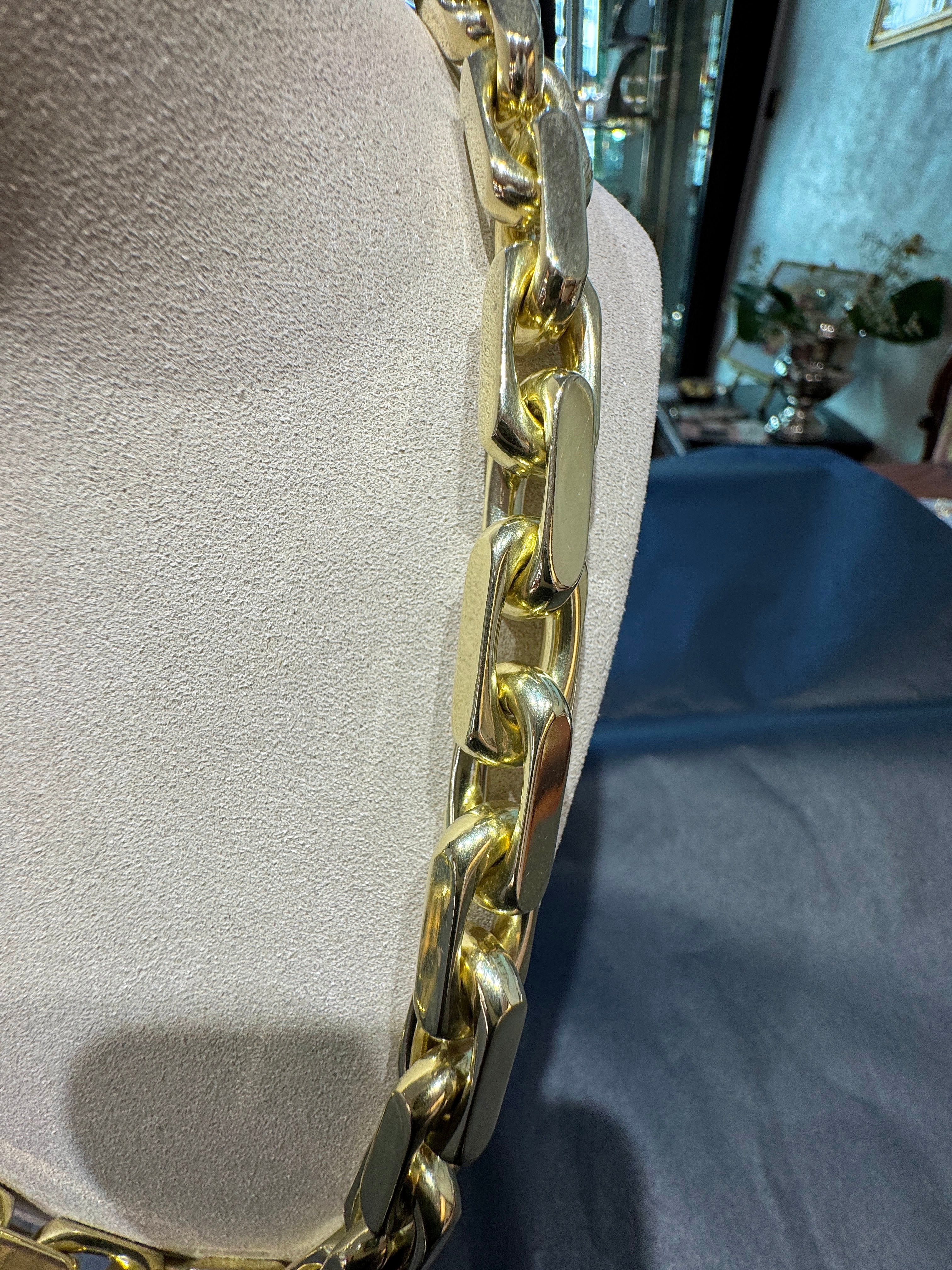 Diamantierte Ankerkette mit Armband in 14 Karat Gelbgold - über 500 Gramm Gold (PREIS AUF ANFRAGE)