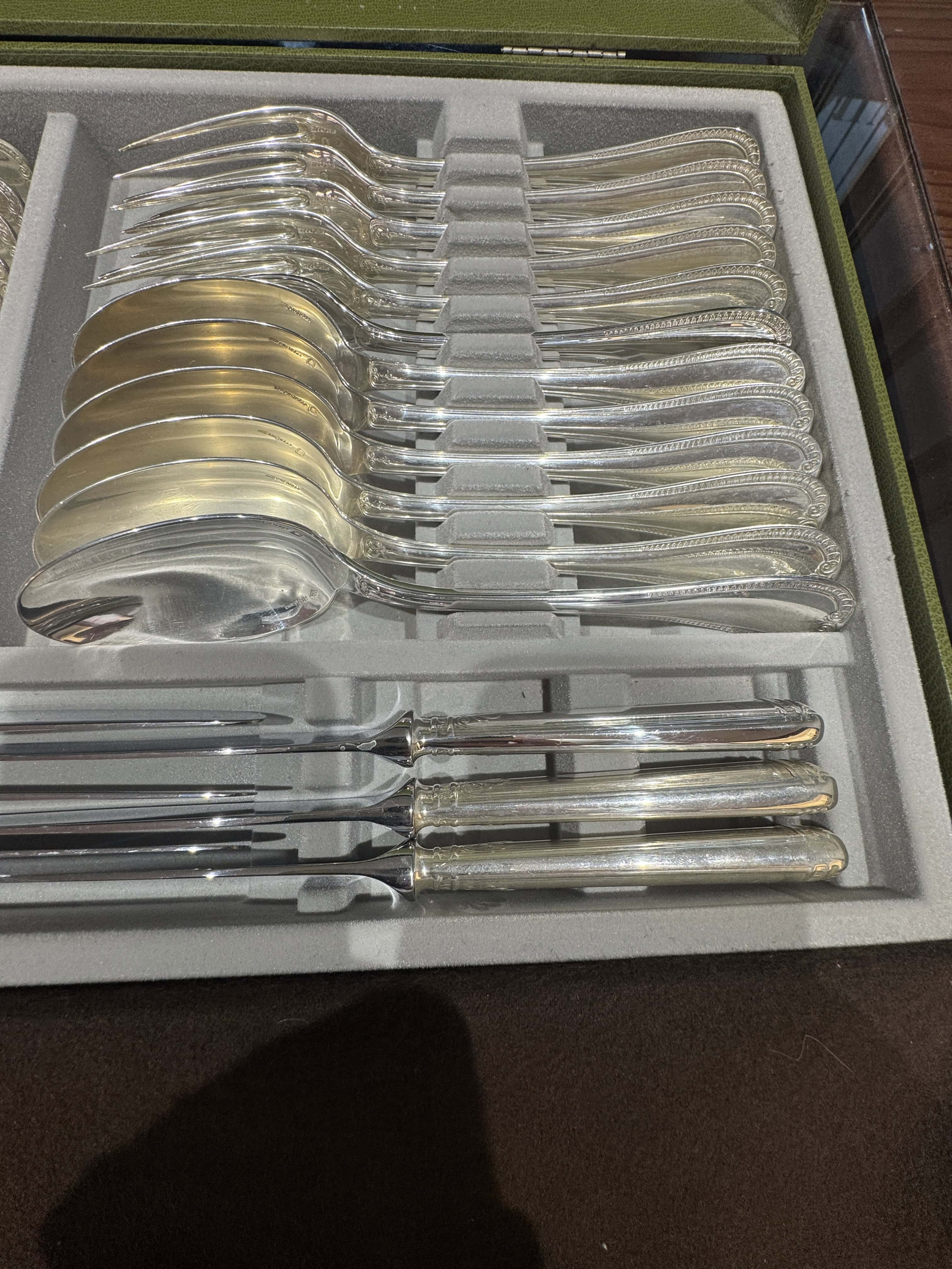 Sterling-Silber-Besteckset von Christofle Malmaison für 6 Personen – 30-teilig mit Koffer