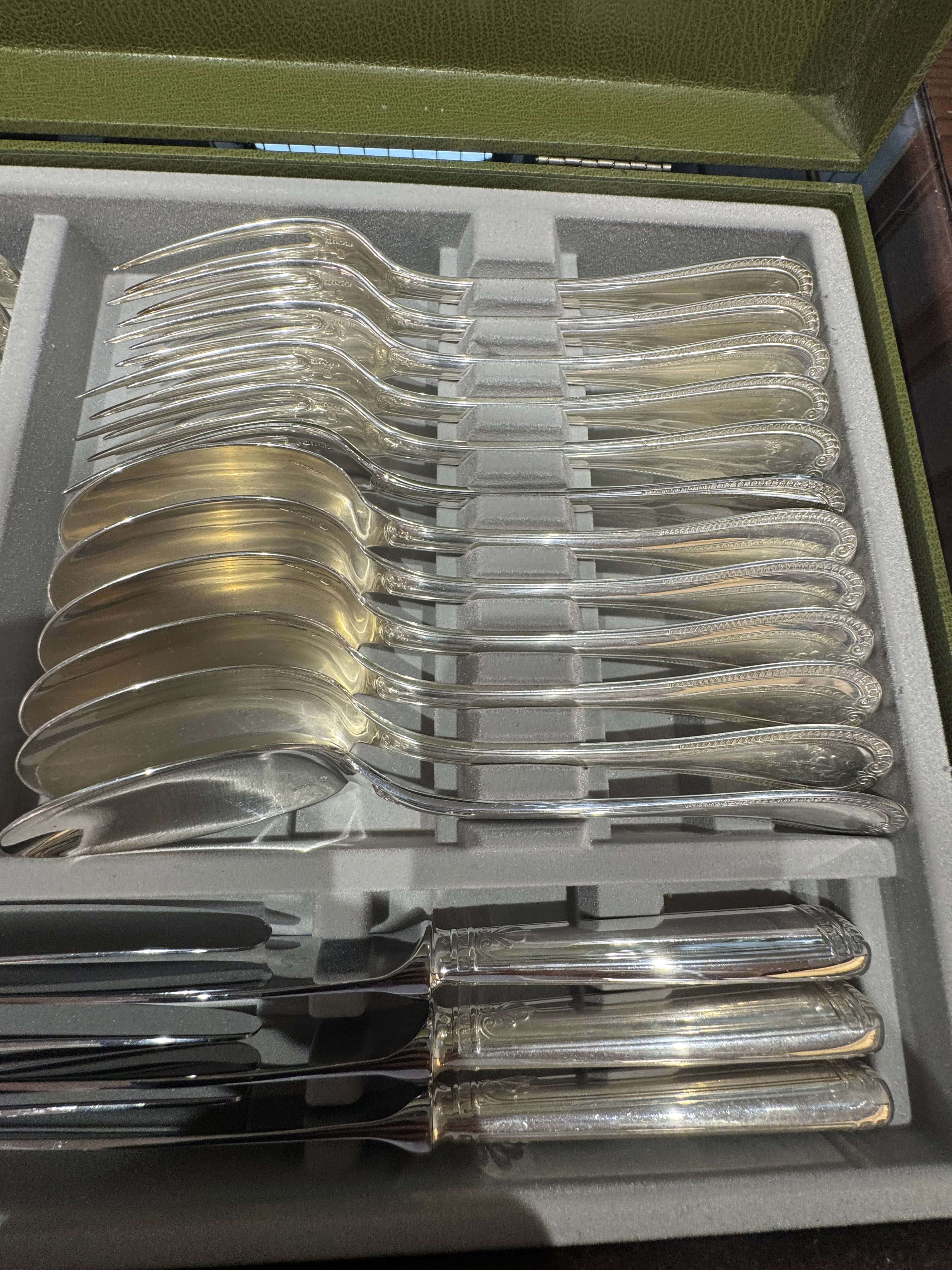 Sterling-Silber-Besteckset von Christofle Malmaison für 6 Personen – 30-teilig mit Koffer
