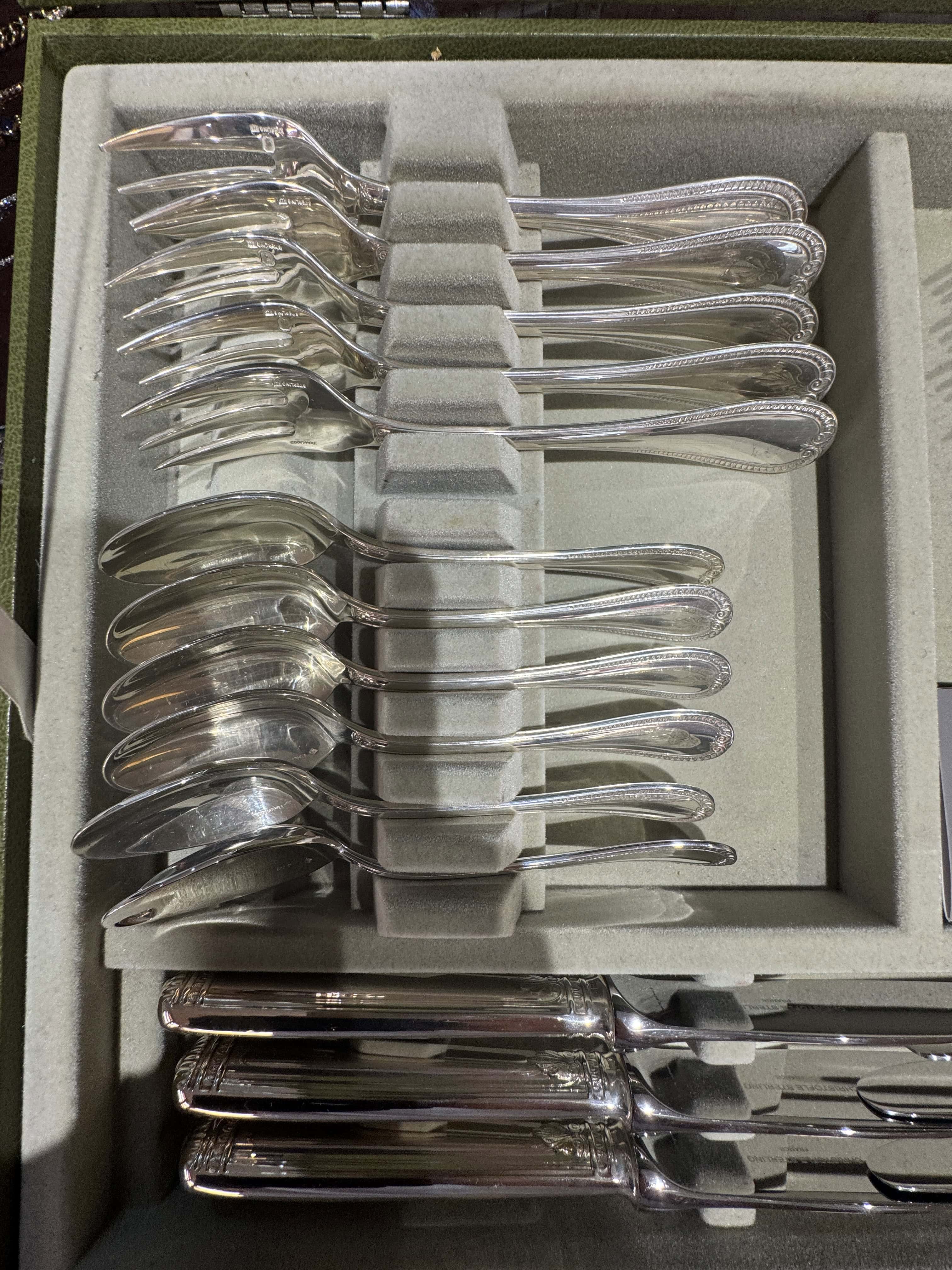 Malmaison Sterling-Silber-Besteckset von Christofle für 6 Personen – 30-teilig mit Koffer