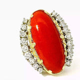 Ausgefallener Cocktailring in 14 Karat Gelb- und Weißgold mit feuerroter Koralle und Brillanten