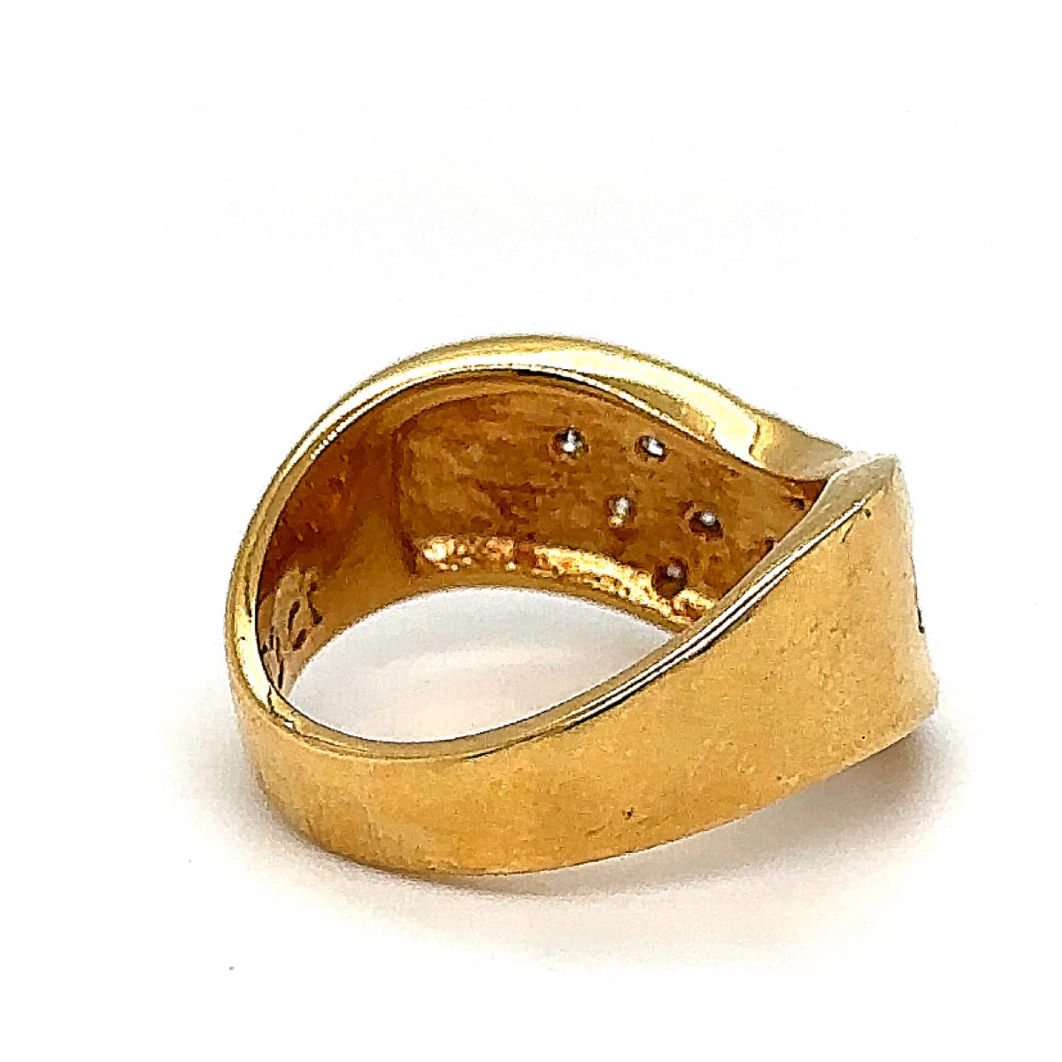 Elegante geelgouden ring van 18 karaat met zeer fijne diamanten