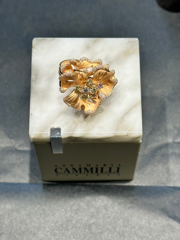 Annamaria Cammilli flower ring in 18 carat gold with fancy diamonds 
