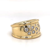 Timeless yellow gold ring in 18 carat with very fine brilliant-cut diamonds in an unusual starry sky arrangement