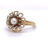 Unusual yellow gold ring in 18 carat with Akoya pearl - handmade 