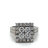Angular white gold ring in 14 carat with very fine brilliant-cut diamonds TW/VVS
