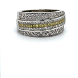 Elegante witgouden ring van 18 karaat met briljant geslepen diamanten en prinsesgeslepen diamanten 