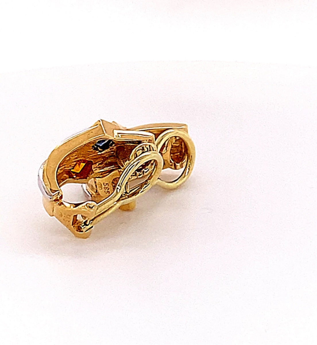 Elegante oorbellen van 14 karaat met briljant geslepen diamanten en oranje en blauwe saffieren