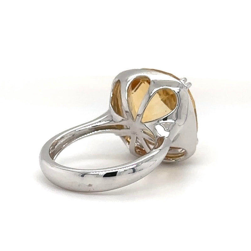 Moderne witgouden ring in 14 karaat met een lichtgele citrien en fijne diamanten