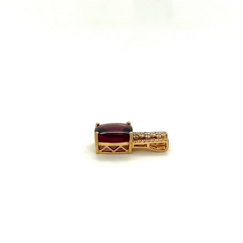 Modern gemstone pendant in 18 carat yellow gold with large rhodolite and fine brilliant-cut diamonds