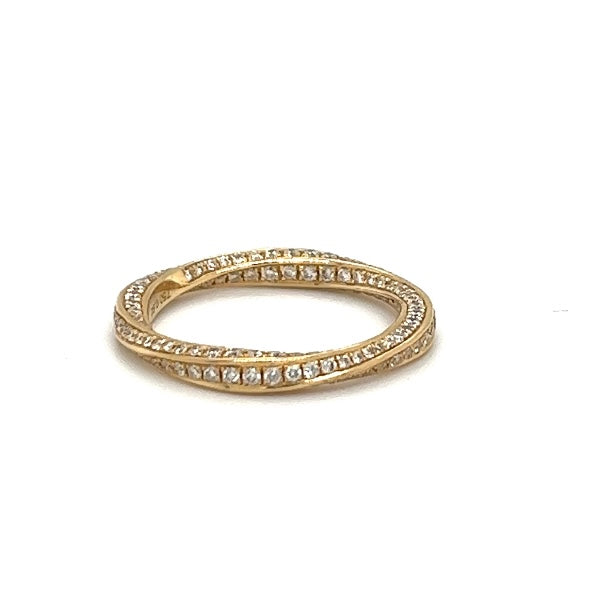 Special memory ring in 18 carat yellow gold with diamonds