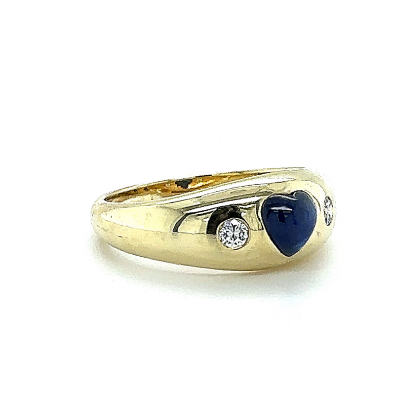 Elegante 14k geelgouden ring met een saffierhart en briljant geslepen diamanten 