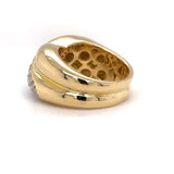 Zeer elegante en hoogwaardige geelgouden ring in 18 karaat met briljant geslepen diamanten