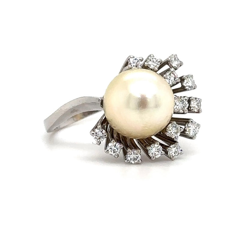 Außergewöhnlicher Vintage Perlenring in 14 Karat mit feinen Brillanten