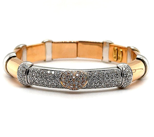 Elegant bangle in 18 carat gold with 140 brilliant-cut diamonds - 2.8 carat 