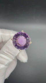 Moderner Amethyst Ring in 14 Karat Gelbgold mit feinen Brillanten