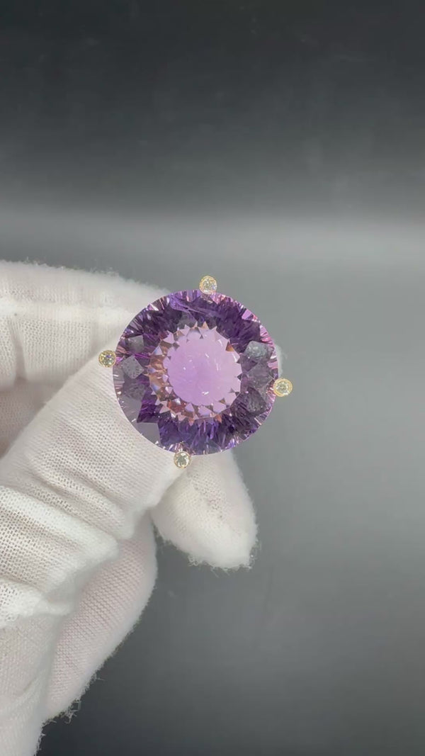 Moderner Amethyst Ring in 14 Karat Gelbgold mit feinen Brillanten