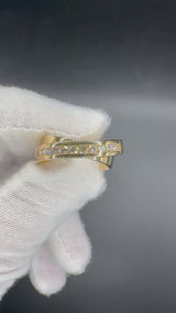 Moderner Design-Ring in 14 Karat Gelbgold mit feinen Brillanten