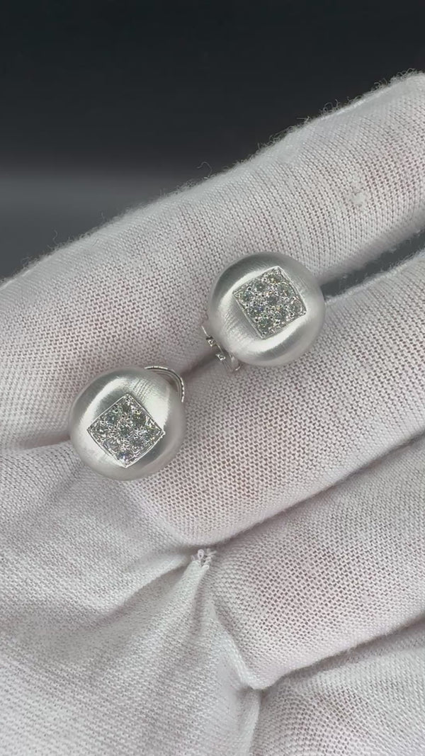 Edle handgefertigte Ohrringe in 18 Karat Weißgold mit feinen Brillanten