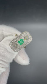 Art Deco Ring in 14 Karat Gelb- & Weißgold mit Smaragd & Diamanten