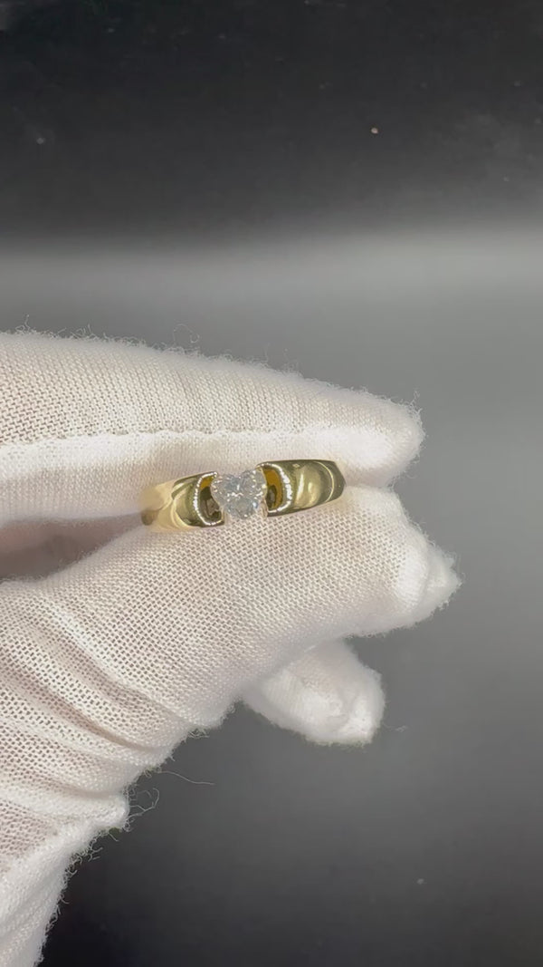 Liebes-Solitär Ring mit Herz-Brillant in 18 Karat Gelbgold