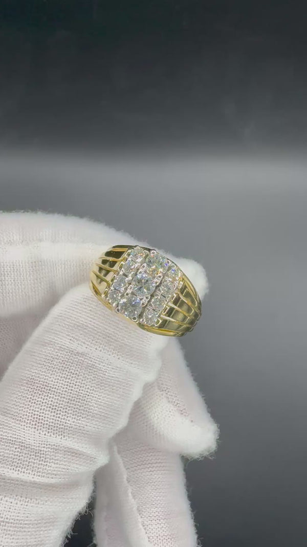 Eindrucksvoller Vintage-Ring in 18 Karat Gelb- und Weißgold mit hochfeinen Brillanten – ausdrucksstarke Handarbeit mit Geschichte