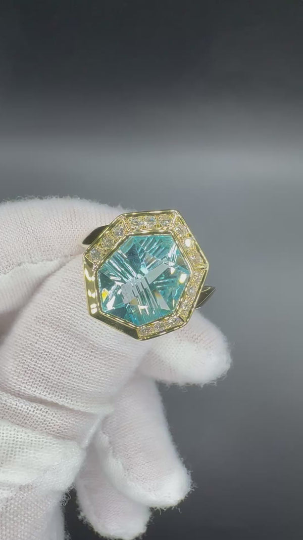 Ausgefallener Ring in 14 Karat Gelbgold mit leuchtendem Topas & Brillanten