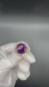 Prunkvoller Cocktailring in 18 Karat Gold mit großem Amethyst & Brillanten
