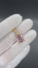 Steinbetonter Anhänger in 14 Karat Gelbgold mit rosa Kunzit & Brillanten
