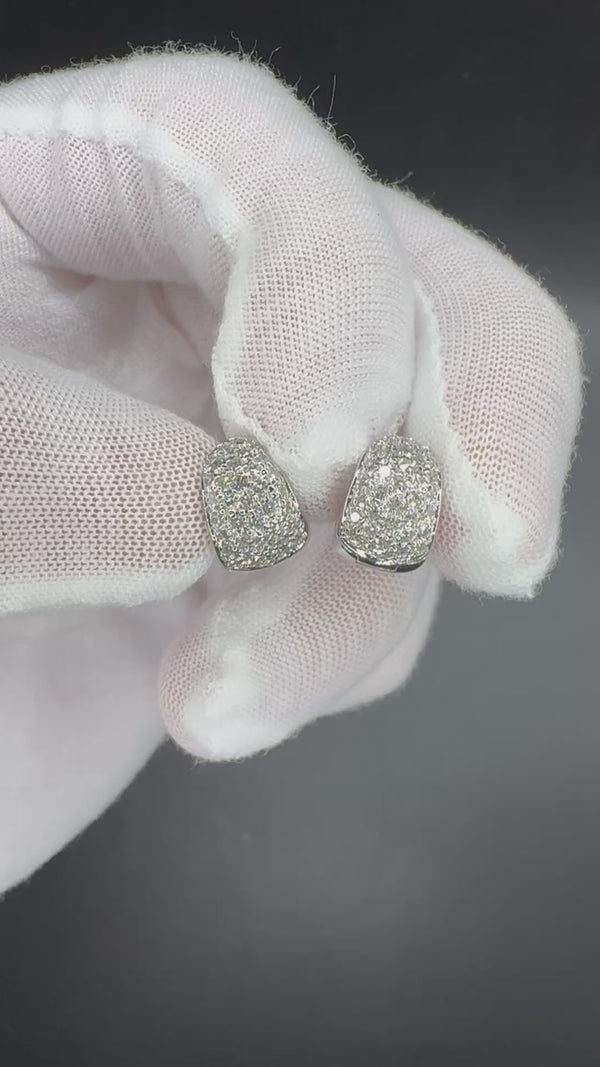 Edle Kreolen in 18 Karat Weißgold ausgefasst mit 76 Diamanten