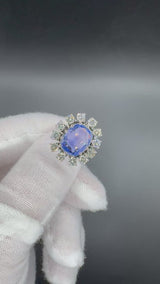 Prunkvoller Entourage Ring in 18 Karat Weißgold mit Saphir & Brillanten