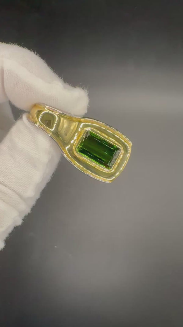 Einmaliger Turmalin Anhänger in 18 Karat Gelb- & Weißgold – Handarbeit aus Augsburg