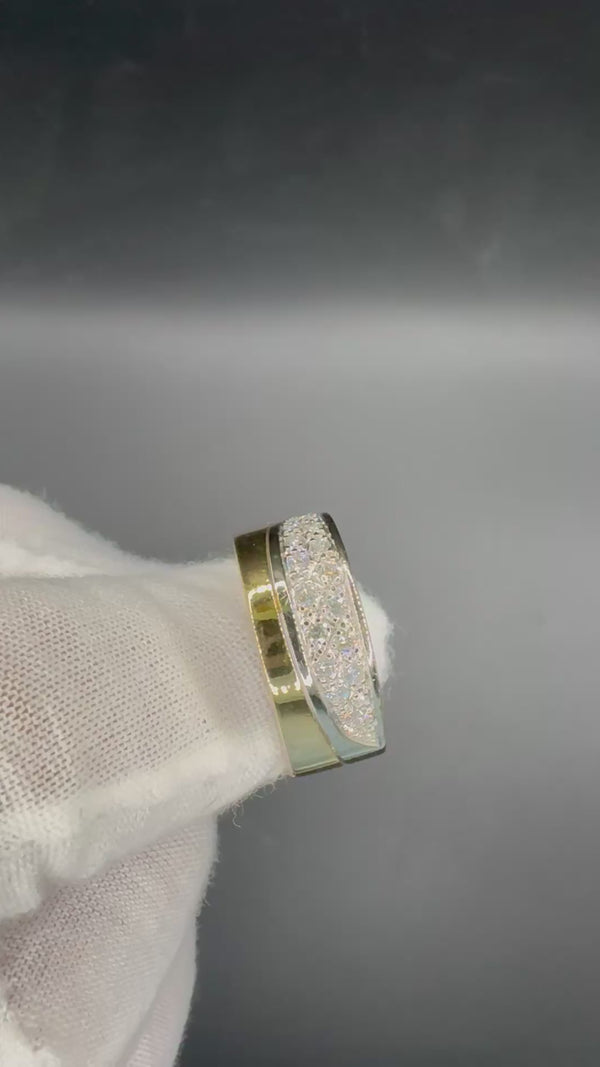 Handgefertigter Bicolor Ring in 18 Karat Gold mit feinen Brillanten