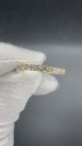 Zeitloser Memory Ring in 14 Karat Gelbgold mit feinen Brillanten