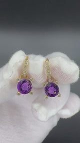 Elegante Ohrringe in 14 Karat Gelbgold mit Brillanten & intensiven Amethysten