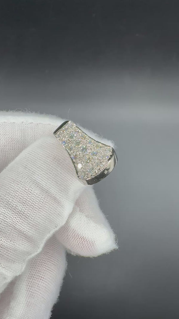 Edler Ring in 18 Karat Weißgold mit feinen Brillanten - Massive Handarbeit