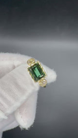 Moderner Turmalin Ring in 14 Karat Gelbgold mit Altschliff Diamanten