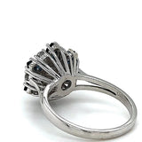 Hochwertiger Entourage Ring in 14 Karat (585) Weißgold mit Saphiren & Brillanten