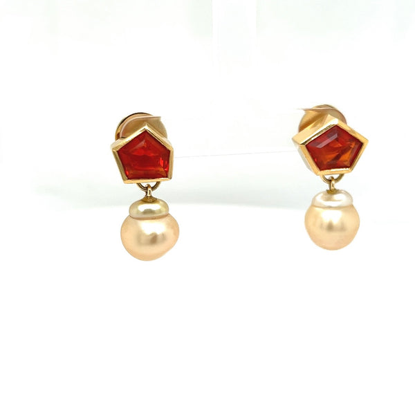 Handmade earrings in 18k yellow gold with fire opal and pearls