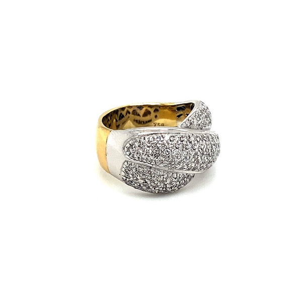 Solid bicolor ring in 18 carat (750) gold with 156 brilliant-cut diamonds