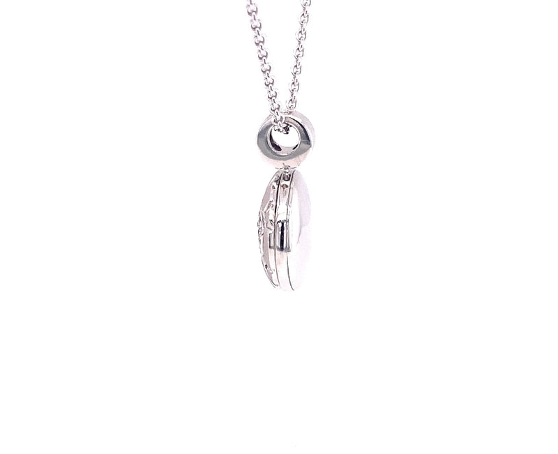 White gold pendant in 585/-. with diamonds and anchor chain