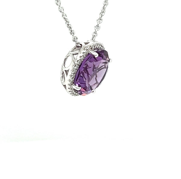 Pendant in 18k white gold with amethyst and brilliant-cut diamonds