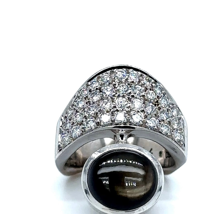Handgemaakte witgouden ring van 18 karaat met briljant geslepen diamanten &amp; maansteen