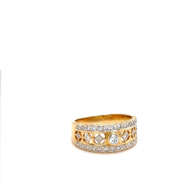 High-quality yellow gold ring in 21.6 carats with outstanding diamonds